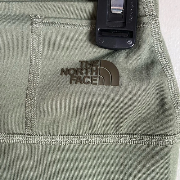 North Face green leggings; barely worn! Size small - Picture 4 of 5